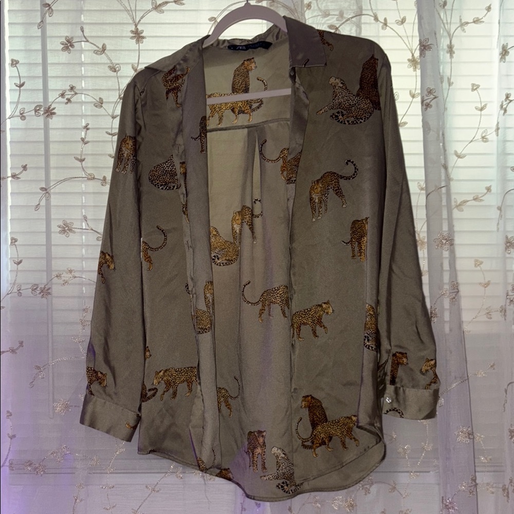 Zara Gray Button Down Shirt with Leopard Print